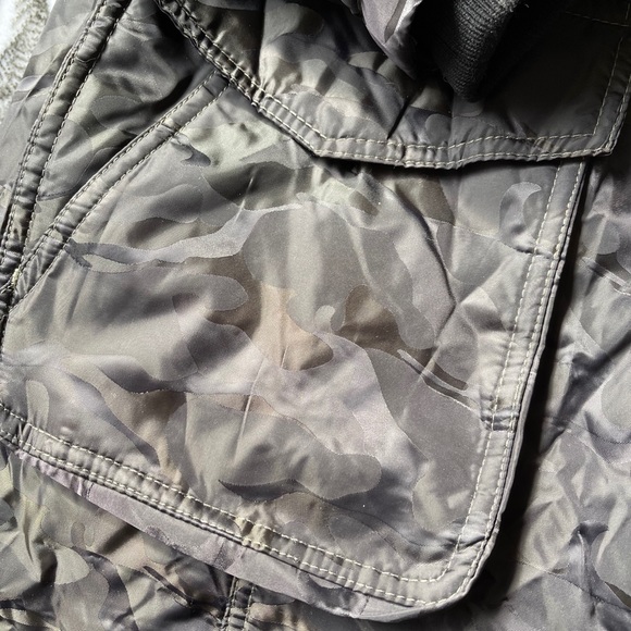 Camo Torrid puff jacket - Picture 2 of 16
